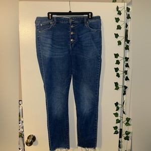 POPSUGAR Frayed Jeans 14